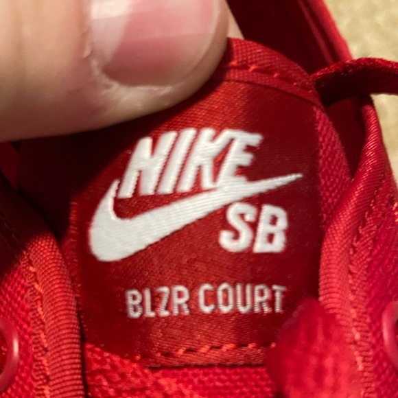 red blazer court canvas skate shoes - Picture 3 of 7